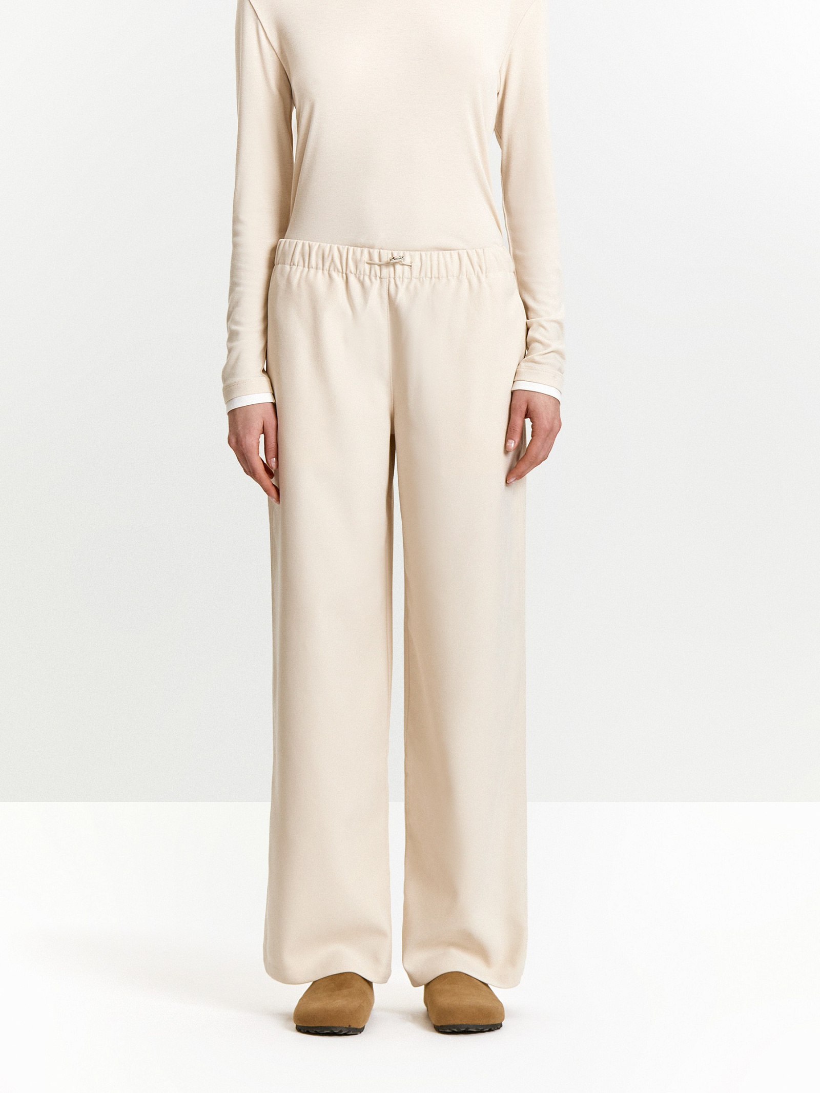 Брюки прямого кроя из трикотажа